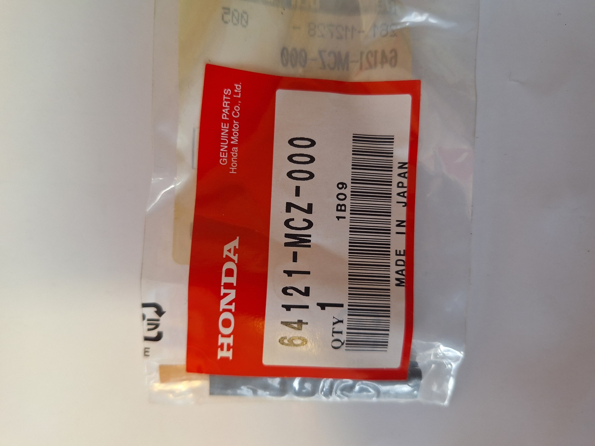 Picture of SCHUTZGUMMI  64121-MCZ-000  CB900F2HORNET